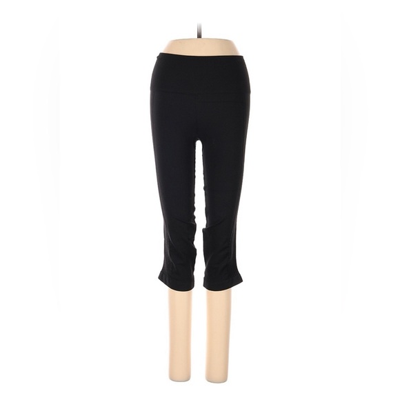 Lululemon black capri leggings - Picture 1 of 3